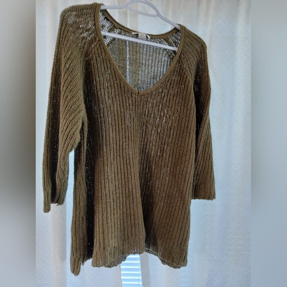 Coldwater Creek Olive And Gold V-Neck Sweater